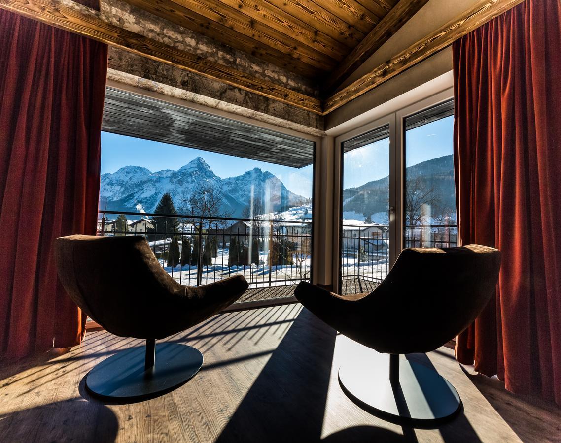 Alpendomizil Zugspitze Lermoos Phòng bức ảnh
